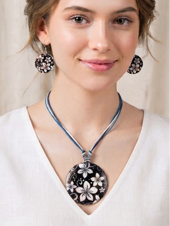 Fashion Flower Print Necklace and Earrings Set Fashion Flower Print Necklace and Earrings Set